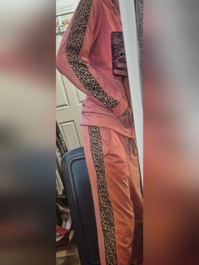 Pink Leopard-Trim Women's Jacket & Jogger Set